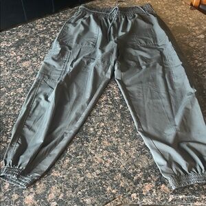 Old Navy stretchtech quick dry nylon cargo joggers, small